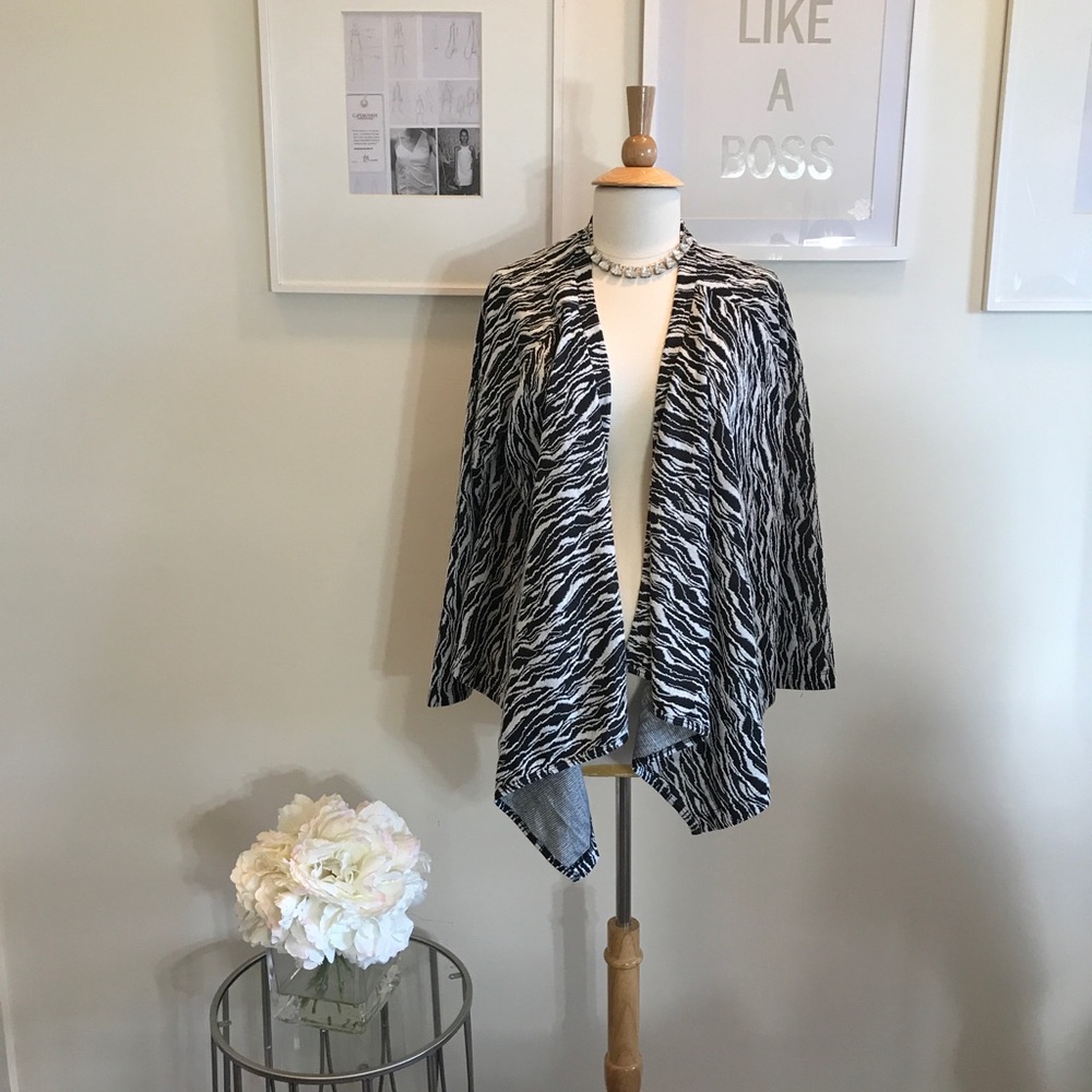 Everly Grey Maternity Cardigan Size XL NWT